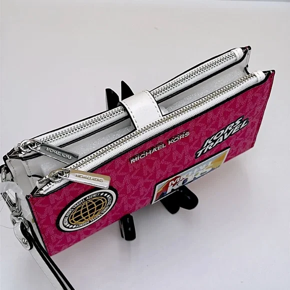 Michael Kors Jet Set Travel Large Embellished Signature Logo Wristlet
Dragonfrui - Picture 4 of 16